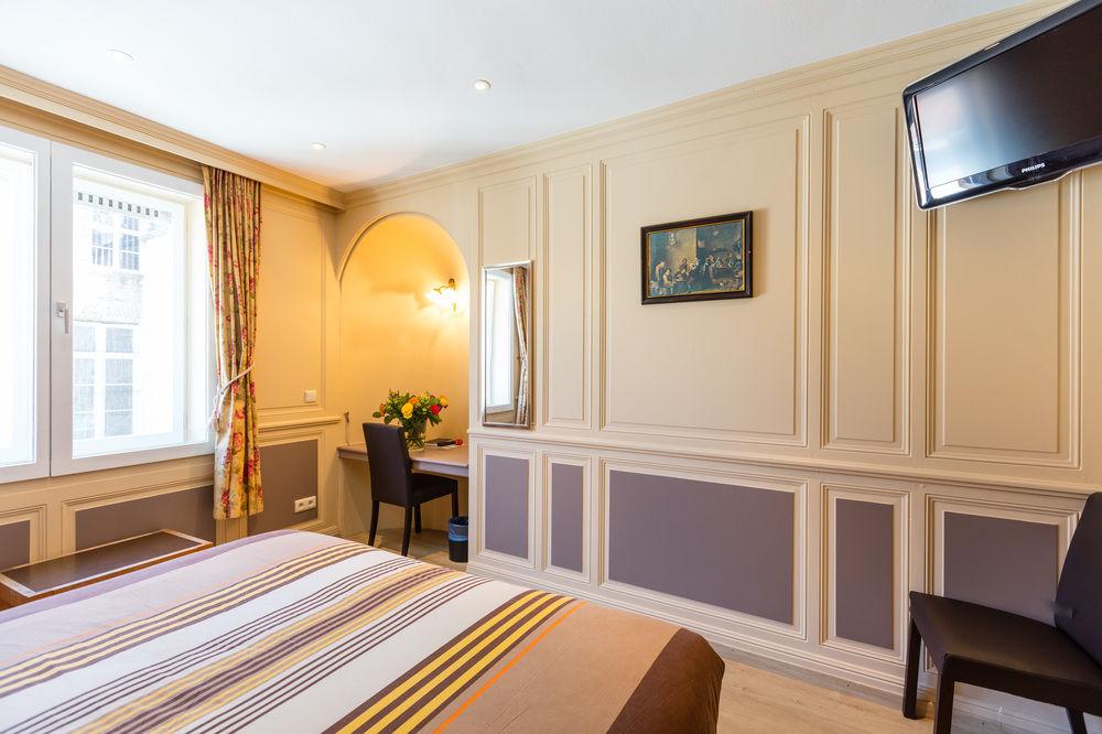 Augustyn 3* Bruges
