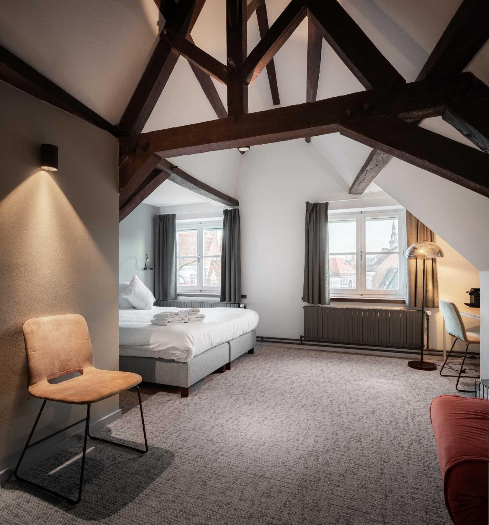 Augustyn 3* Bruges